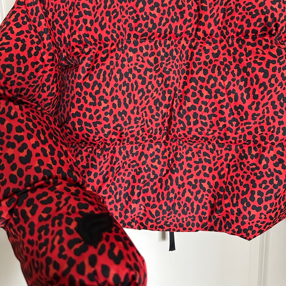 Fabletics Cropped Puffer Jacket - Picture 8 of 10